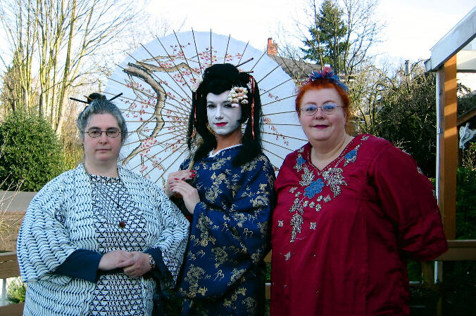 {short description of image}