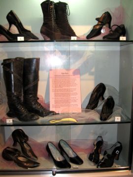 {short description of image}