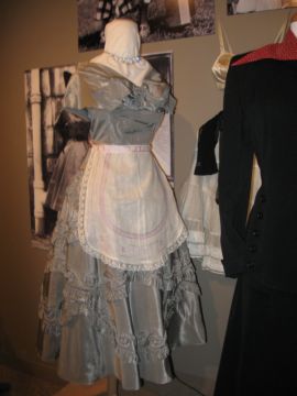 {short description of image}