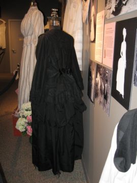 {short description of image}